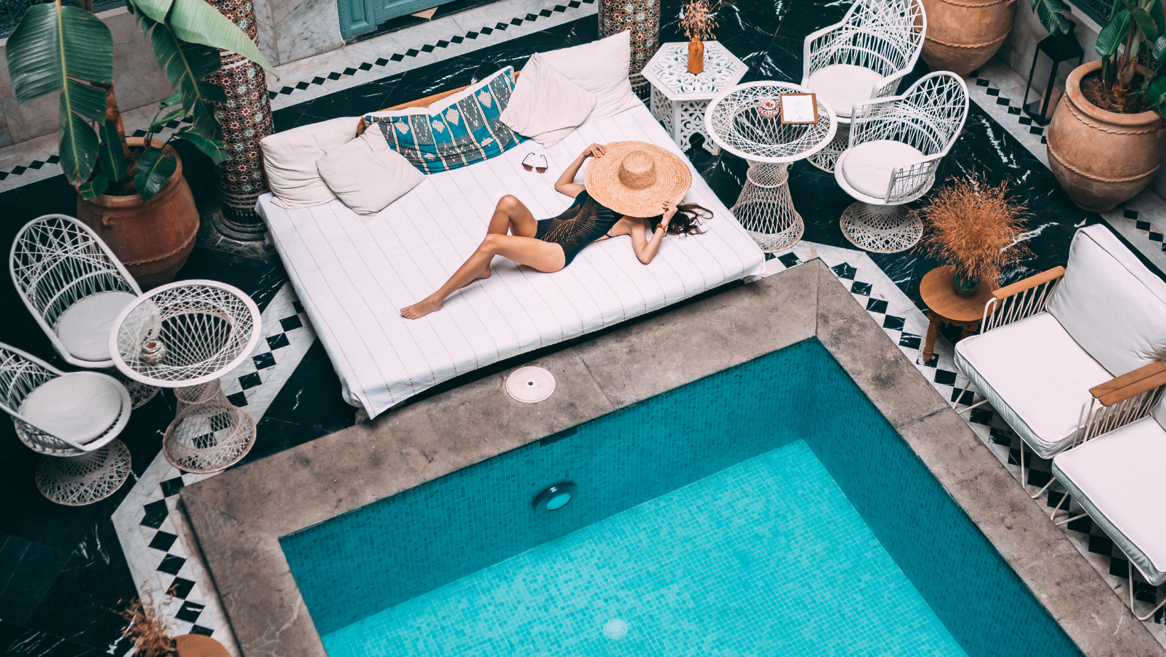 Modern geometric pool with spa in Stonebridge Ranch McKinney TX